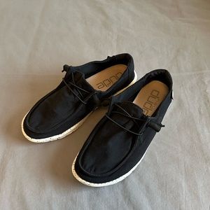 Hey Dude black shoes women’s 10